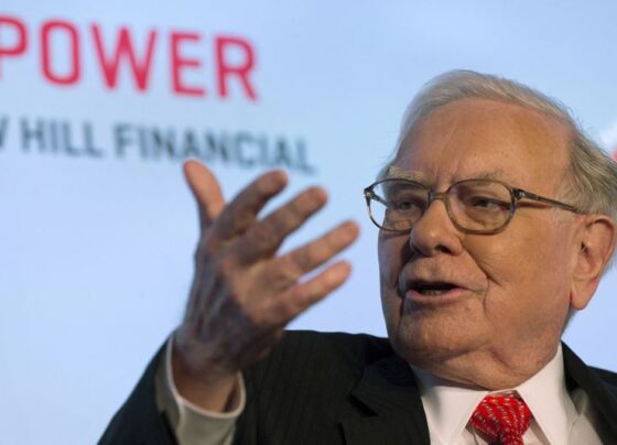 Berkshire Hathaway buys full control of its energy unit