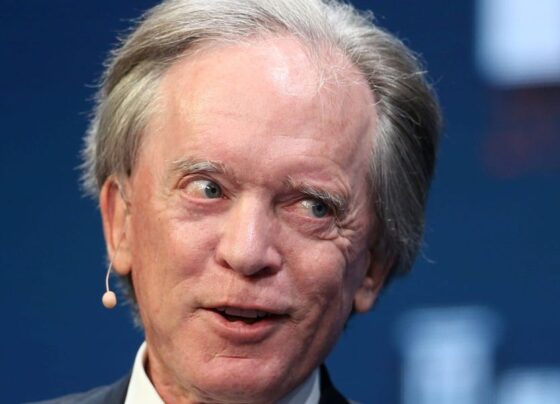 Billionaire 'Bond King' Bill Gross recommends 4 defensive investments for a bull market he sees losing steam