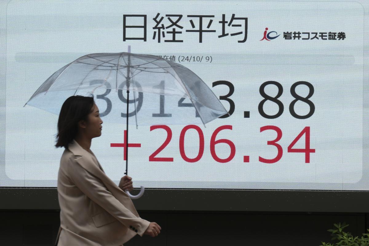 China stocks decline amid economic recovery disappointment, while other markets in Asia rise