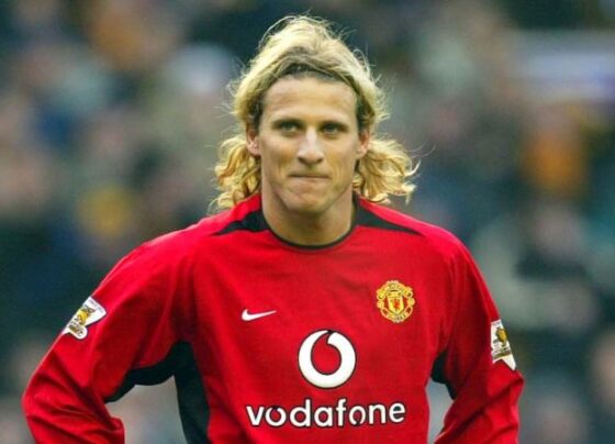 Ex-Manchester United and Atlético Madrid striker Diego Forlán set to make professional tennis debut | CNN