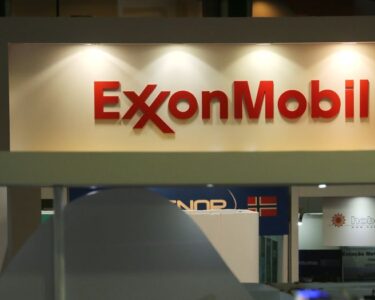 Exxon Mobil expects 3rd-quarter earnings were hit by lower oil prices