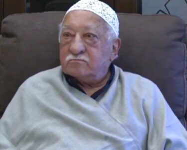 Fethullah Gulen, cleric accused of orchestrating a Turkish coup, dies