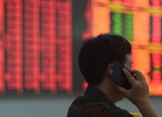 Hedge funds do about-face on China, selling stocks in record numbers