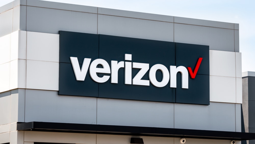 How To Earn $500 A Month From Verizon Stock