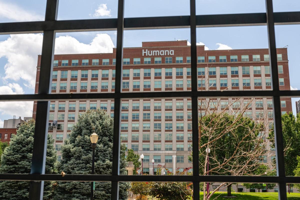 Humana plunges as insurer falters on Medicare star ratings