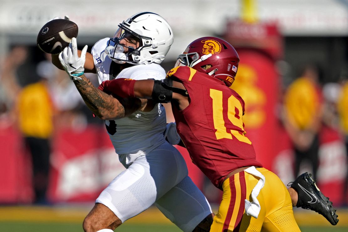 Penn State Nittany Lions wide receiver Julian Fleming catches a pass against USC.