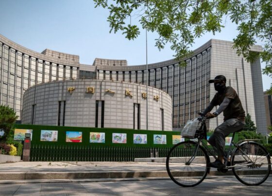 PBOC Starts $71 Billion Liquidity Tool for Stock Investors