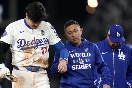 Shohei Ohtani in Dodgers starting lineup for World Series Game 3 following injury scare | CNN