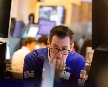 Stock market today: Indexes drop and yields, oil prices spike ahead of earnings and fresh economic data