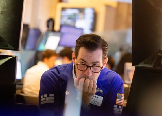 Stock market today: Indexes drop and yields, oil prices spike ahead of earnings and fresh economic data