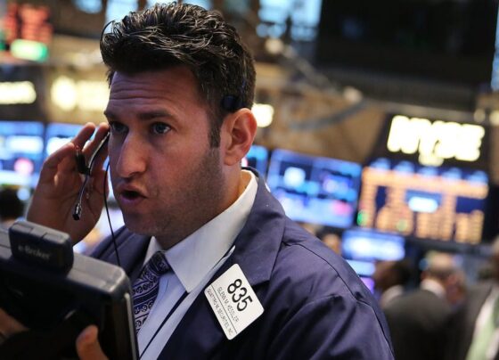 Stock market today: Indexes end mixed as traders assess rate path and brace for more earnings