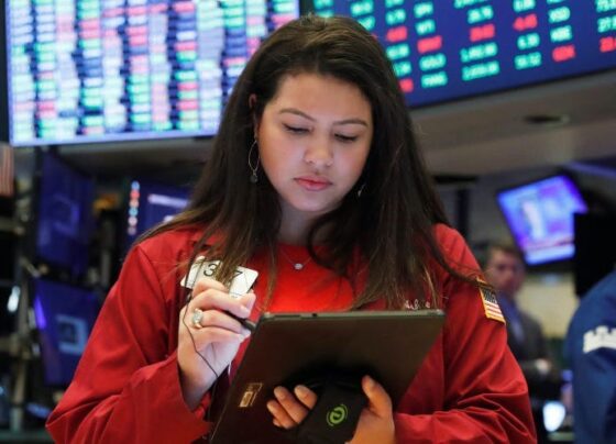 Stock market today: Indexes trade mixed as investors await wave of earnings results