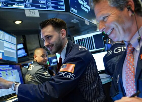 Stock market today: Nasdaq closes at a record ahead of key tech earnings