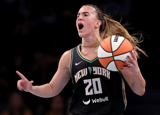 Ionescu celebrates during the Liberty's 88-84 win.