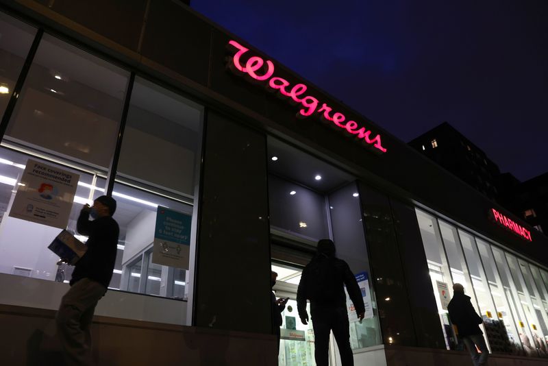 Walgreens to shutter 1,200 stores as CEO Wentworth seeks turnaround