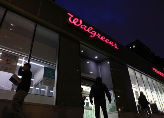 Walgreens to shutter 1,200 stores as CEO Wentworth seeks turnaround