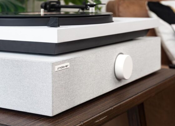 Love vinyl but don't have space for an amp and speakers? SpinBase 2 could be the solution