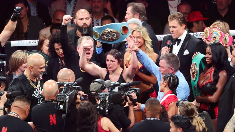 Katie Taylor booed as she controversially beats Amanda Serrano to retain undisputed world light-welterweight champion status | CNN