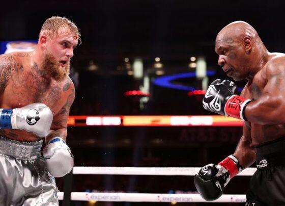 Paul (left) and Tyson fight at AT&T Stadium in Arlington, Texas.