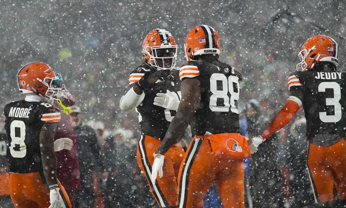 Despite the weather, there was plenty of scoring in the second half of Thursday Night Football.