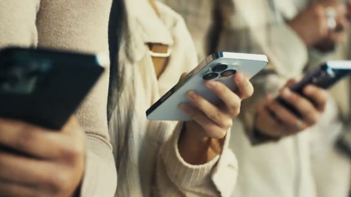 Samsung roasts Apple’s lack of foldable innovation in new ad – as a flexible iPhone is tipped for 2027