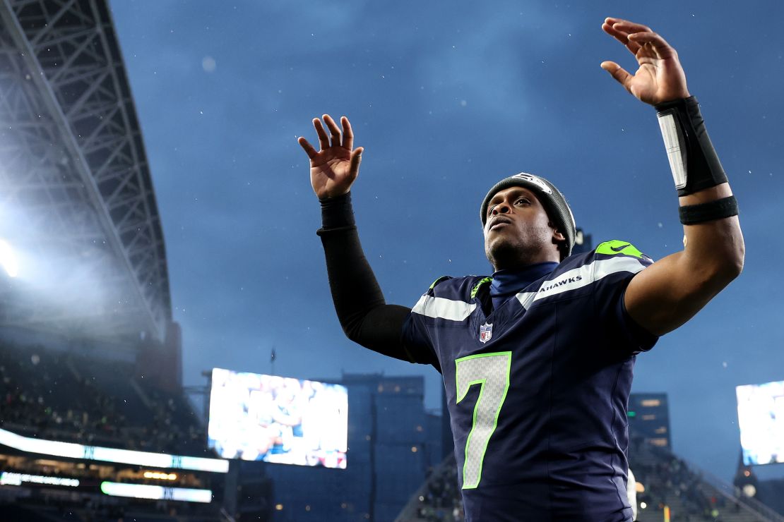 SEATTLE, WASHINGTON - NOVEMBER 24: Geno Smith #7 of the Seattle Seahawks celebrates the win against the Arizona Cardinals at Lumen Field on November 24, 2024 in Seattle, Washington. (Photo by Steph Chambers/Getty Images)