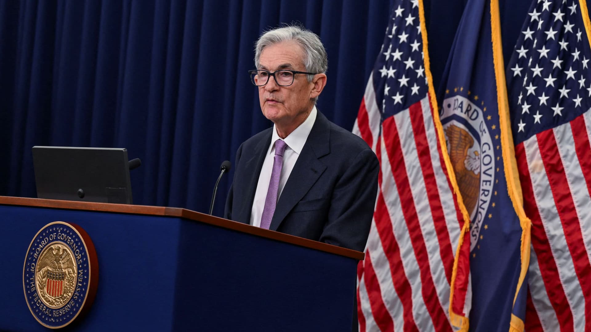 Fed officials see interest rate cuts ahead, but only ‘gradually,’ meeting minutes show