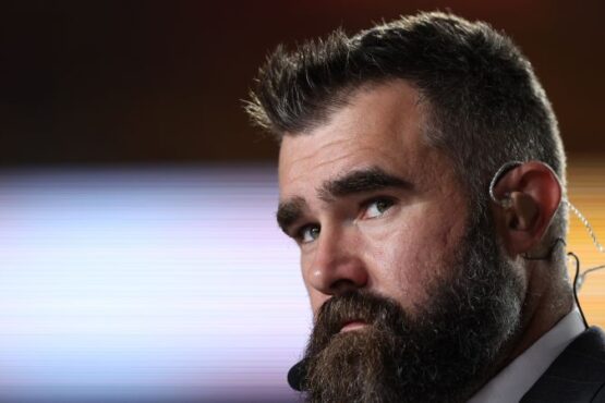 In podcast, Travis Kelce gives support to his brother Jason Kelce after phone incident | CNN