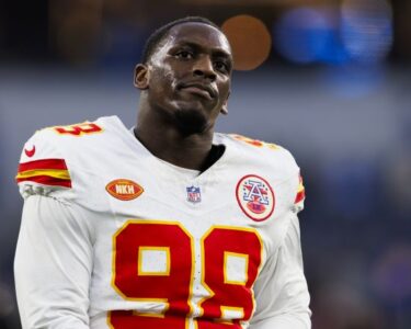 Kansas City Chiefs DT Tershawn Wharton catches child who fell headfirst from stands, invites him to next game | CNN