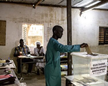 Senegal votes for lawmakers in test for new president