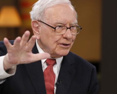 Warren Buffett speaks out against creating family wealth dynasties, gives away another $1.1 billion