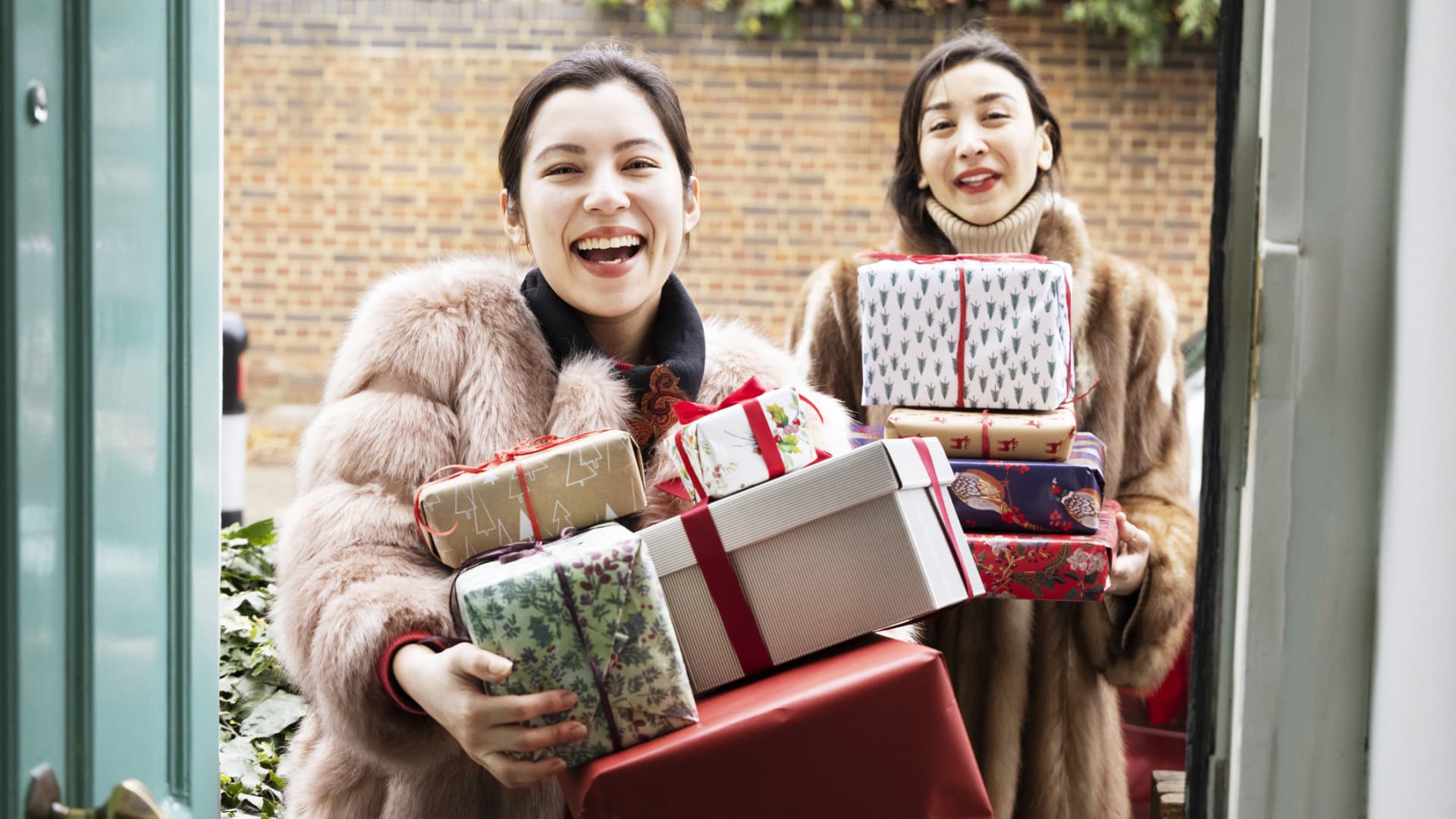 Why consumers overspend during the holidays — and what to do about it