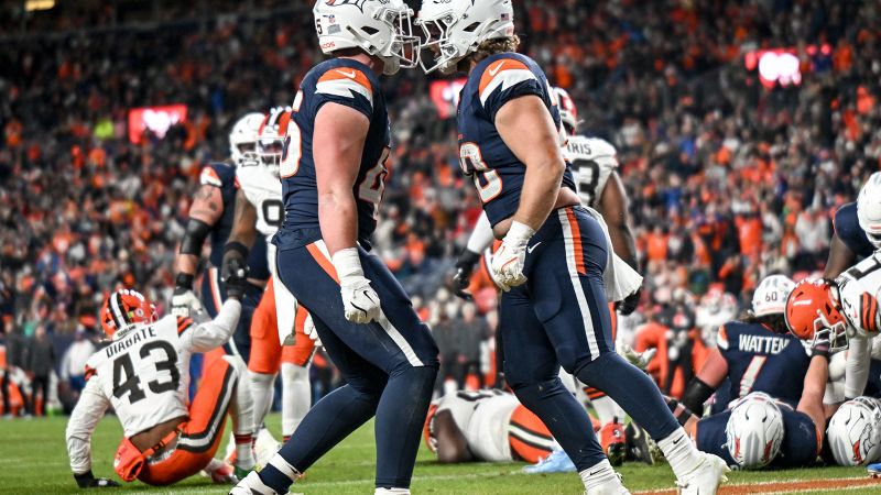 Denver Broncos’ two interception TDs spoil record-setting night for Cleveland Browns | CNN