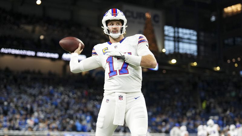 QB tightens grip on MVP, Mahomes suffers injury scare and a three-way fight for the NFC: NFL Week 15 Sunday wrap | CNN