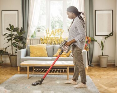 What to do if your vacuum cleaner smells like burning