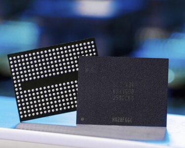 Samsung's rival has debuted new storage tech that offers a super-fast, high-capacity flash memory for ultra-portable devices; Kioxia's UFS QLC promises to reach speeds of 4.2 GB/s