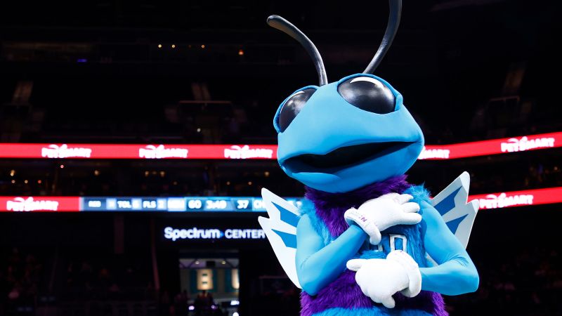 Charlotte Hornets apologize for gifting PlayStation 5 to child – and then taking it away off camera | CNN