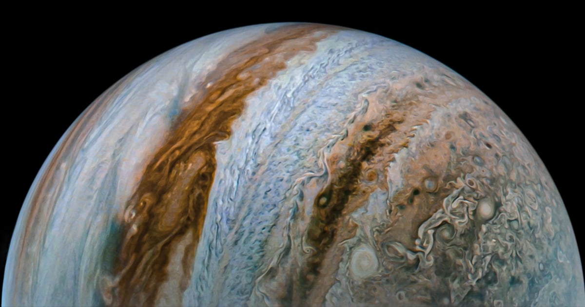 Jupiter, ascending: See our solar system’s biggest planet at its brightest all year