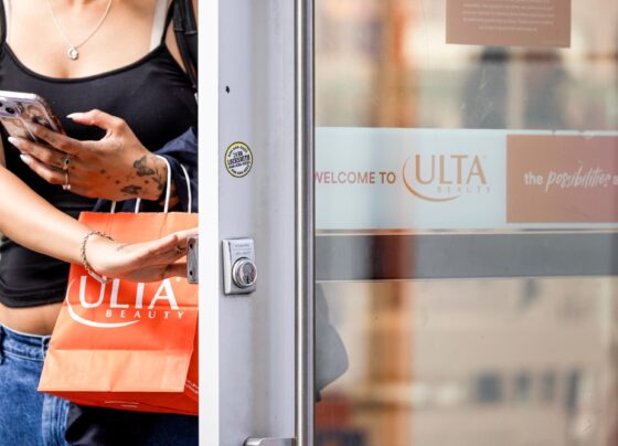 Stocks making the biggest moves after hours: ULTA, GTLB, LULU, DOCU