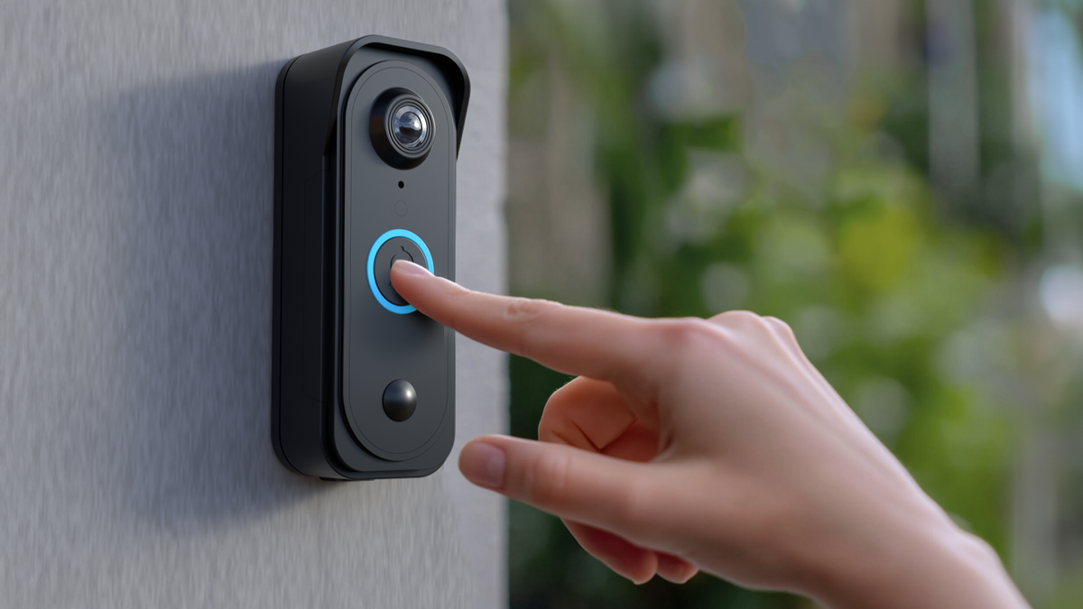 These new video doorbell and security camera use AI to welcome visitors and deter intruders