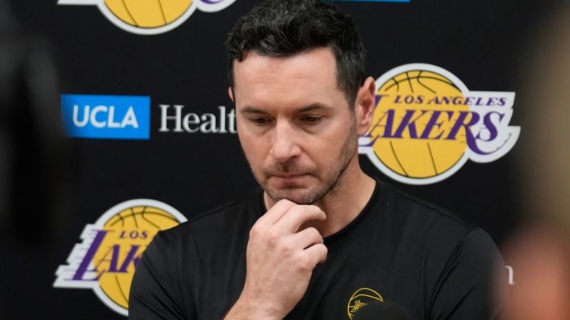 ‘I’ve not wept or wailed like that in several years,’ says Lakers coach JJ Redick after losing his home in the Palisades fire | CNN