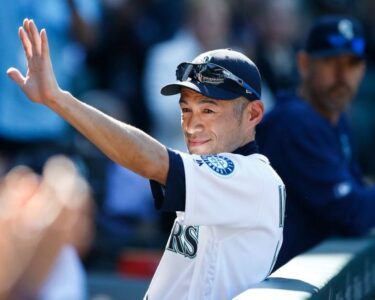 Ichiro Suzuki headlines 2025 Baseball Hall of Fame class | CNN