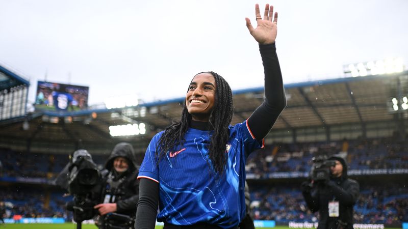 Chelsea breaks world transfer record for a women’s soccer player to sign Naomi Girma | CNN