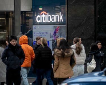 Citibank customers report fraud alerts and account access issues