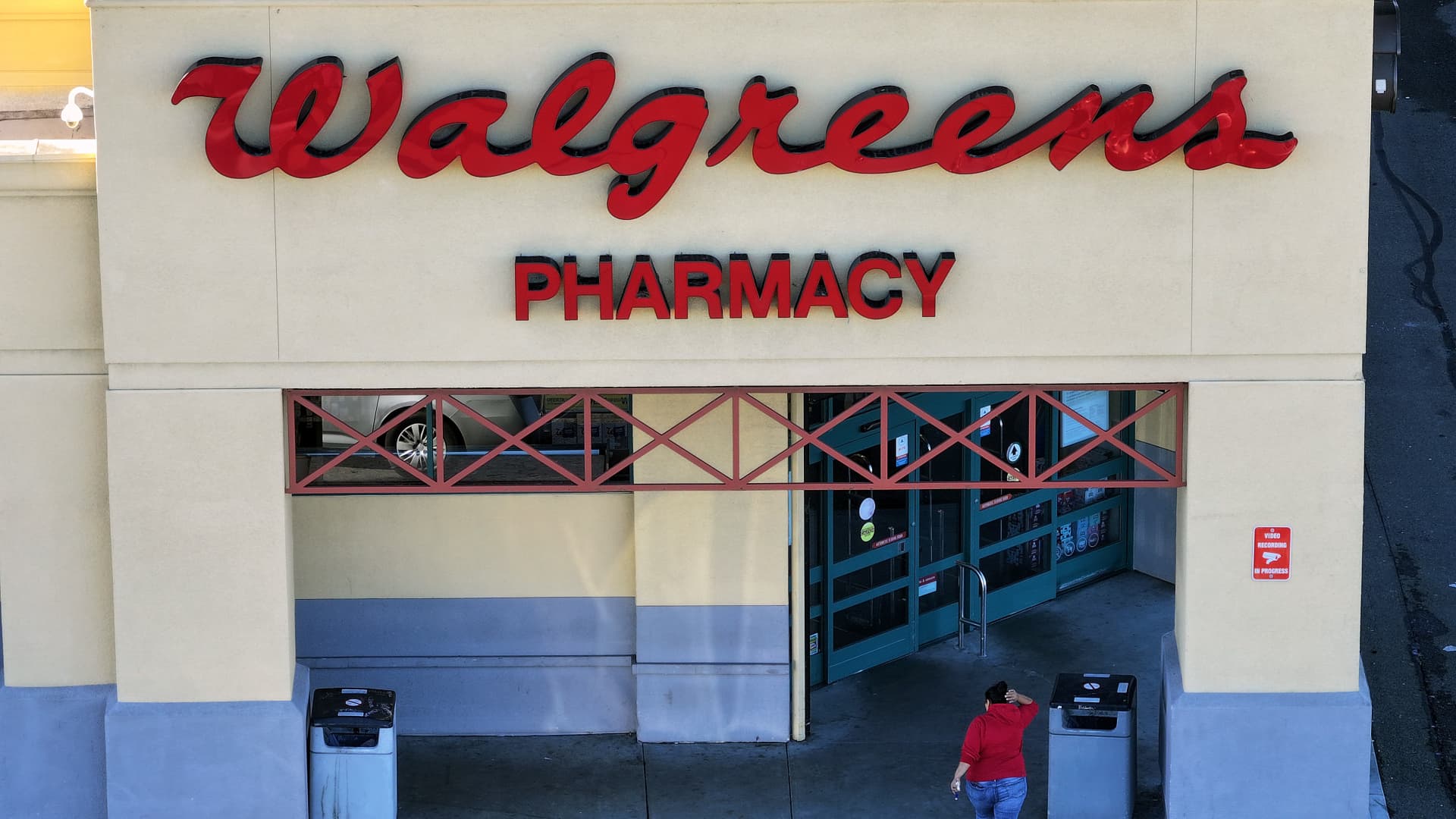 DOJ sues Walgreens for prescriptions filled without medical purposes