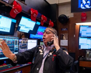 Stock market today: Dow drops 305 points as US stocks stumble into the new year