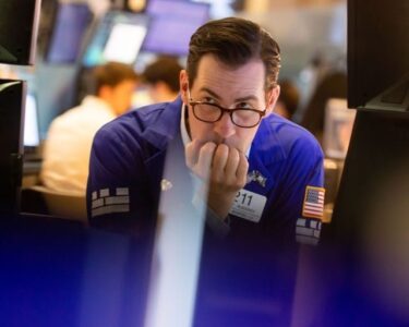 Stock market today: Equities attempt rebound ahead of earnings season