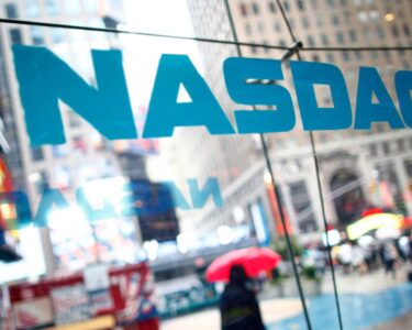 Stock market today: Indexes close lower as tech stocks tumble