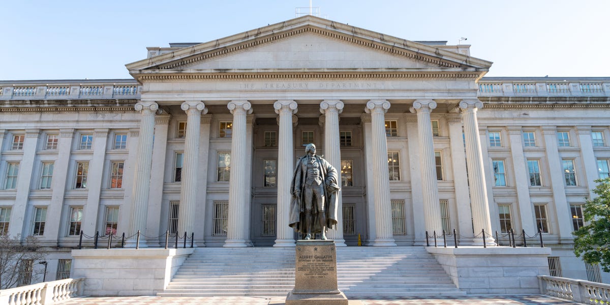 The US debt limit may be an unsung bull catalyst for stocks in the early months of 2025