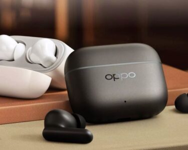 Oppo releases wireless earbuds with 12 hours of battery life from the buds, 54 hours from the case – but don't get excited about the features